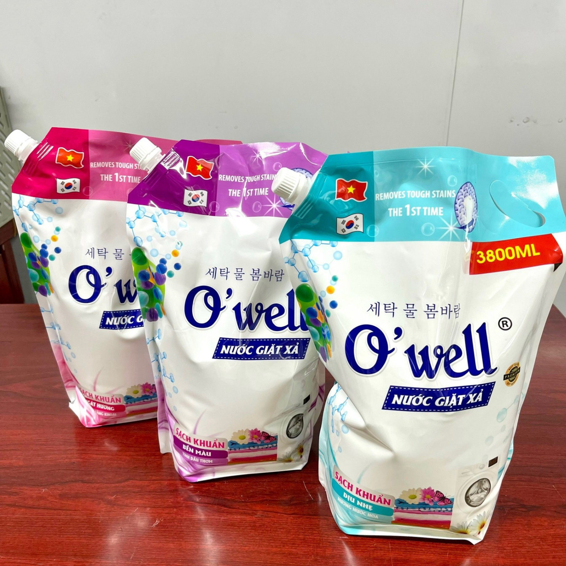Nước giặt xả Owell dạng túi Hương Nước Hoa
