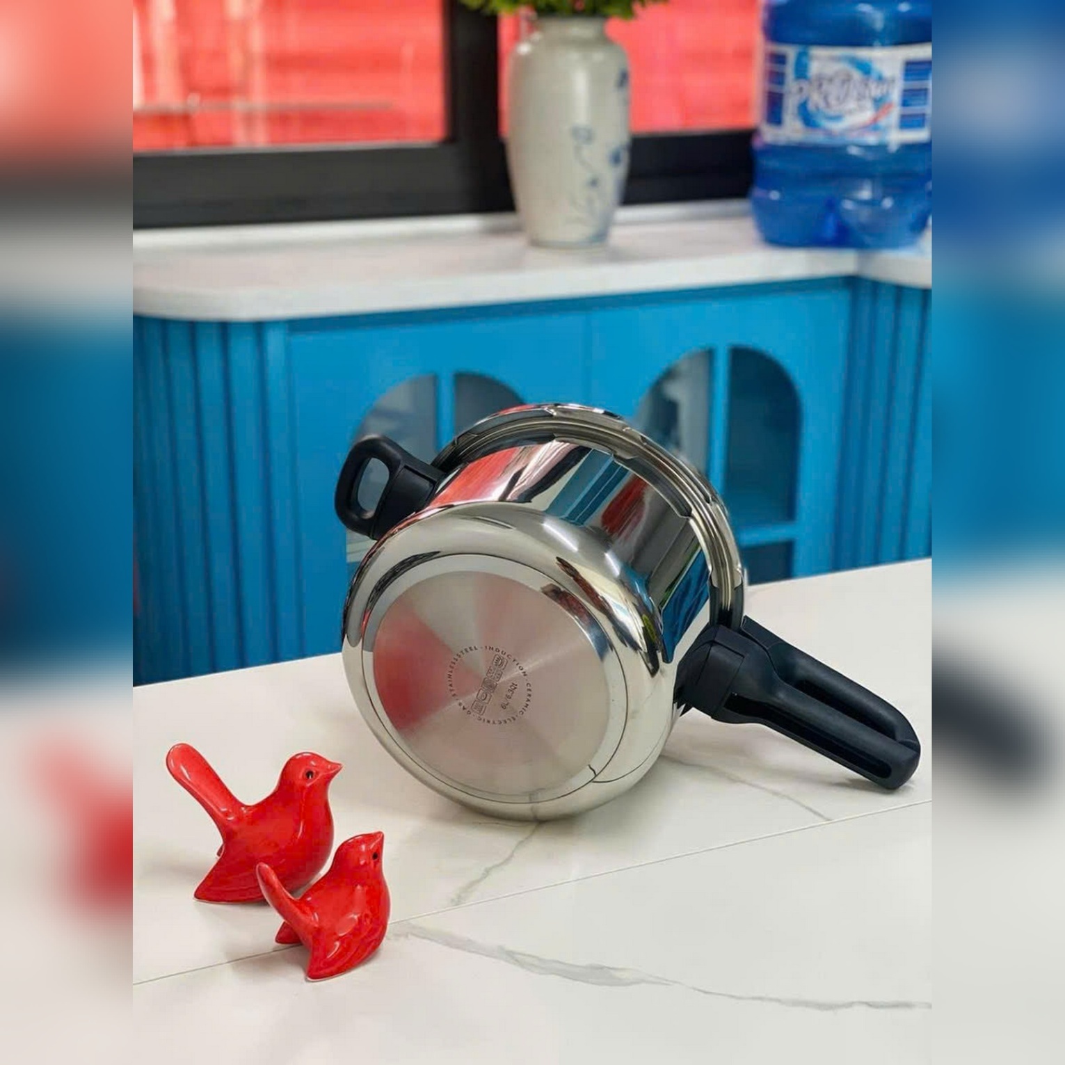 Nồi áp suất cơ inox Tefal Secure 5 Neo 6L - tay cầm đen, núm vặn xanh lá