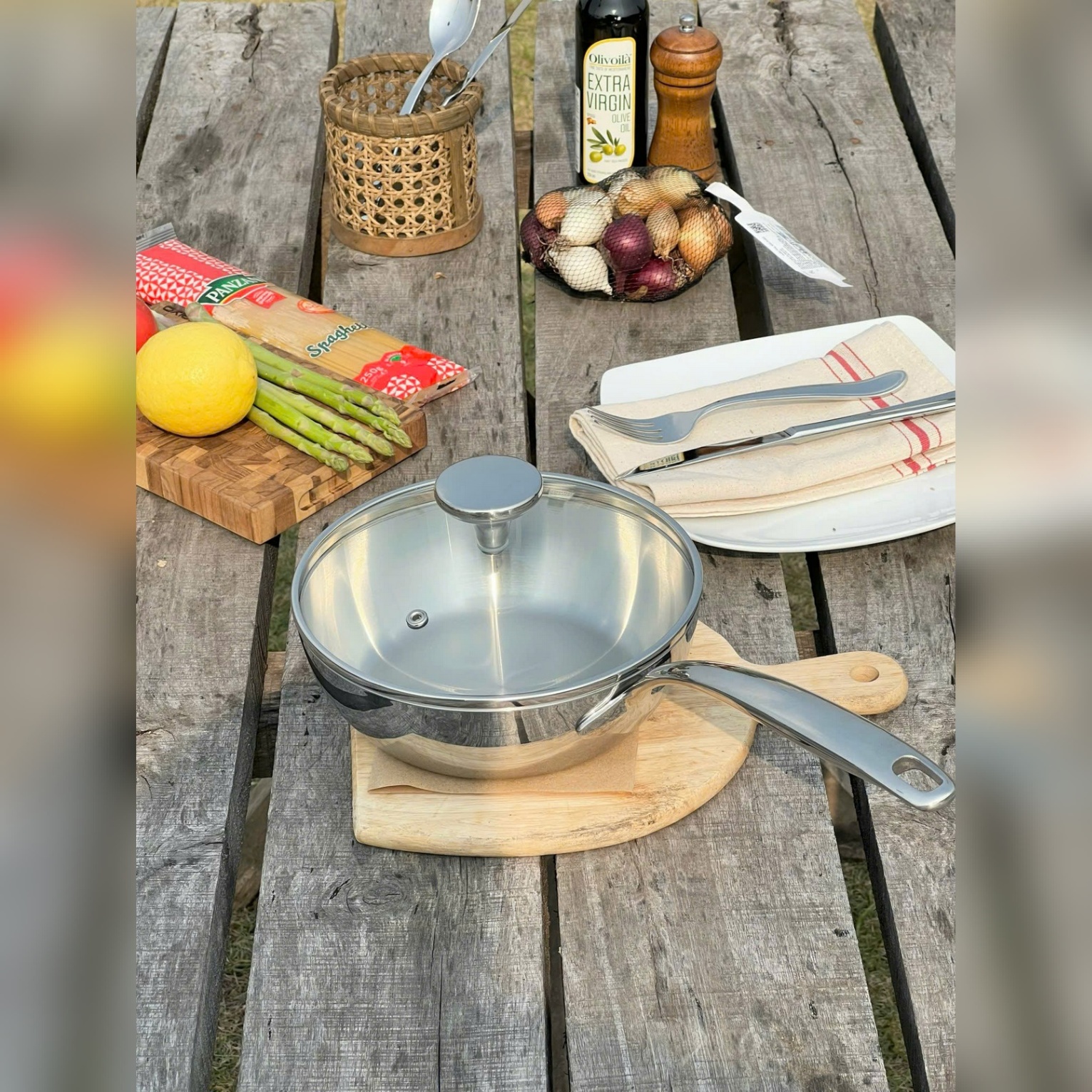 Chảo đúc Inox 3 lớp đáy liền sâu lòng Tri-ply có vung kính Kaiyo, 18cm