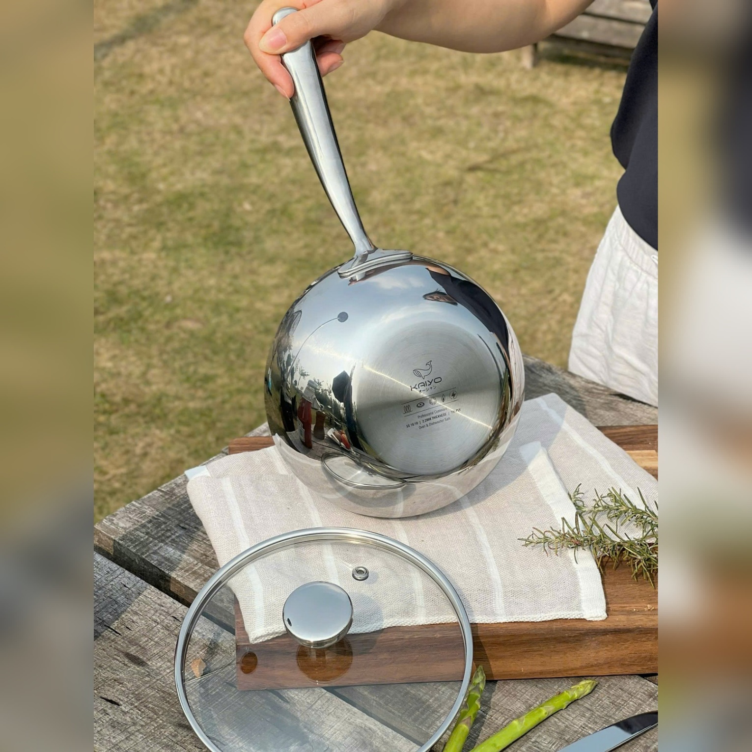 Chảo đúc Inox 3 lớp đáy liền sâu lòng Tri-ply có vung kính Kaiyo, 18cm