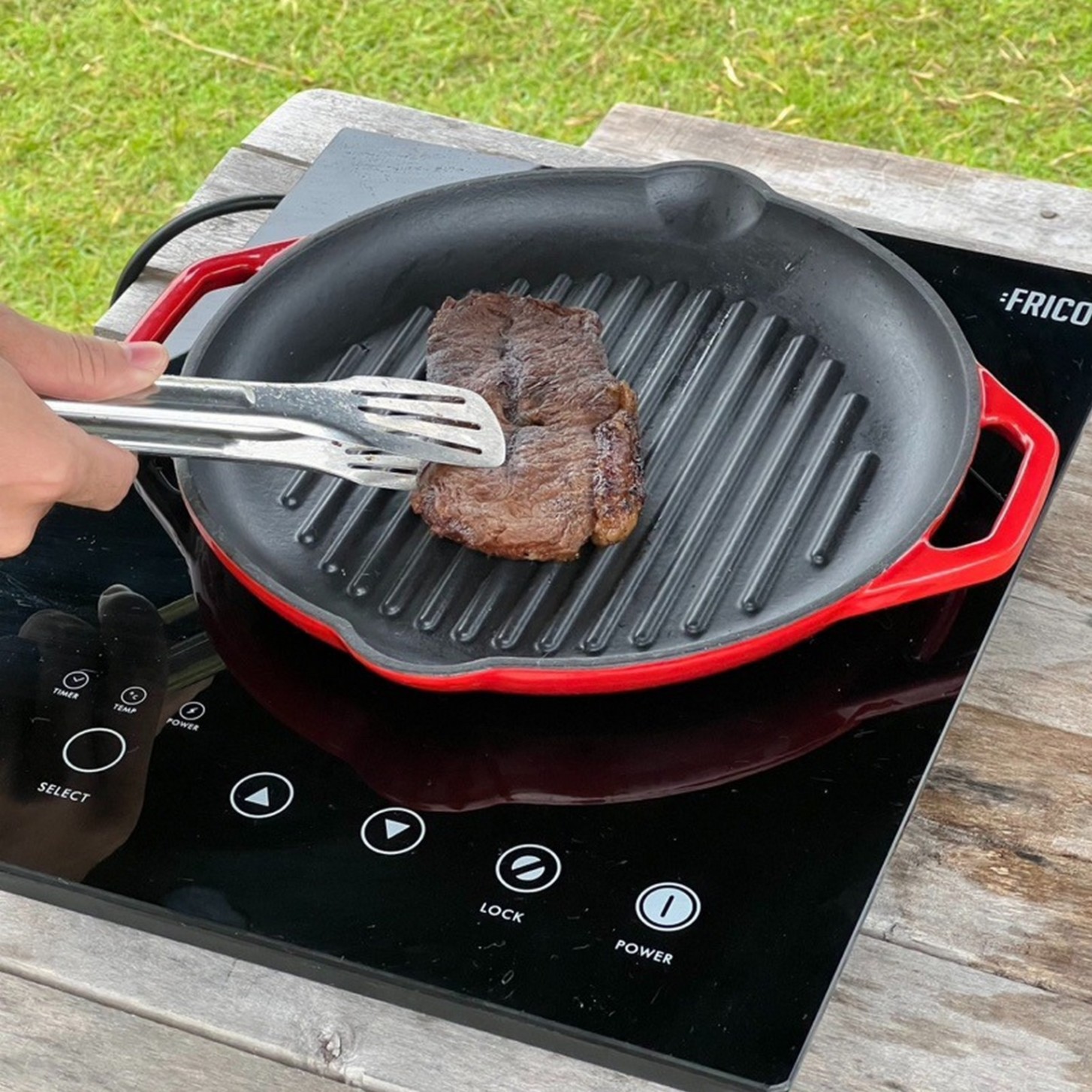 Chảo gang nướng Oceno 26cm màu đỏ