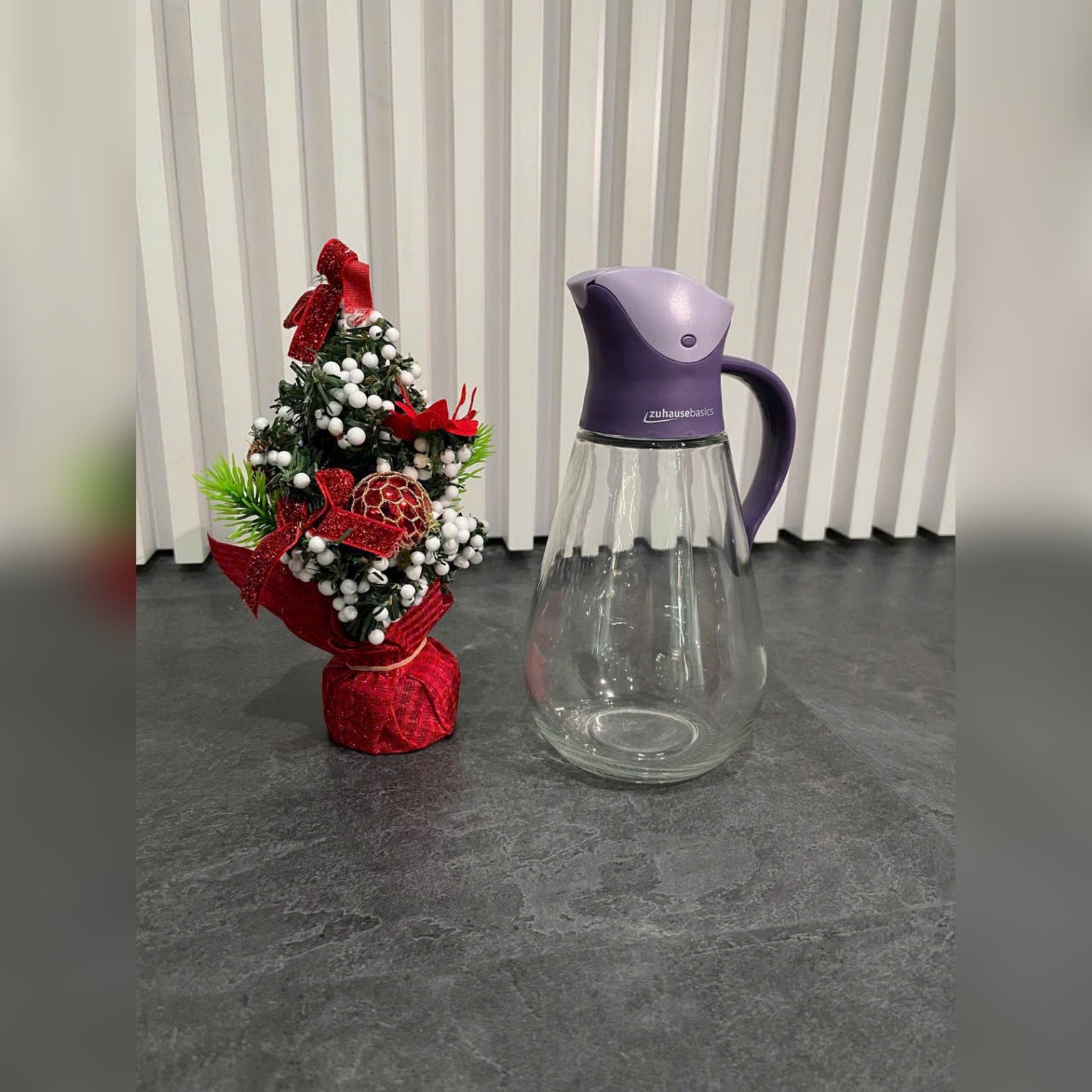 LBLZB93 - Lọ thủy tinh 550ml có nắp đậy bằng nhựa dựng dầu và giấm hiệu: ZUHAUSE BASICS (hồng, tím, xám)