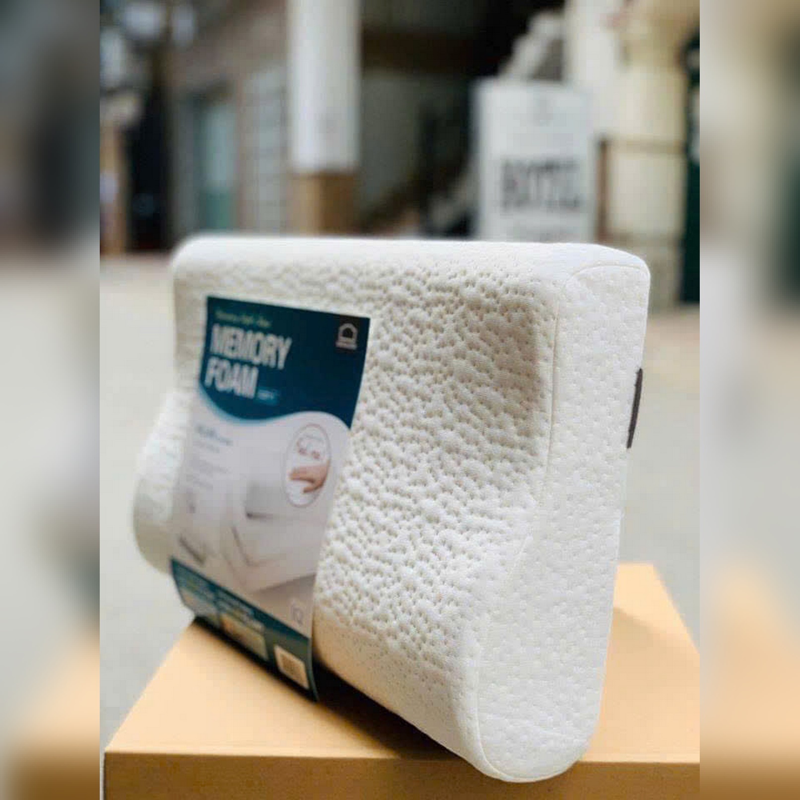 HLW111 - Gối Memory foam 50D hình cong, kích thước 500*300*100mm, trọng lượng 550g