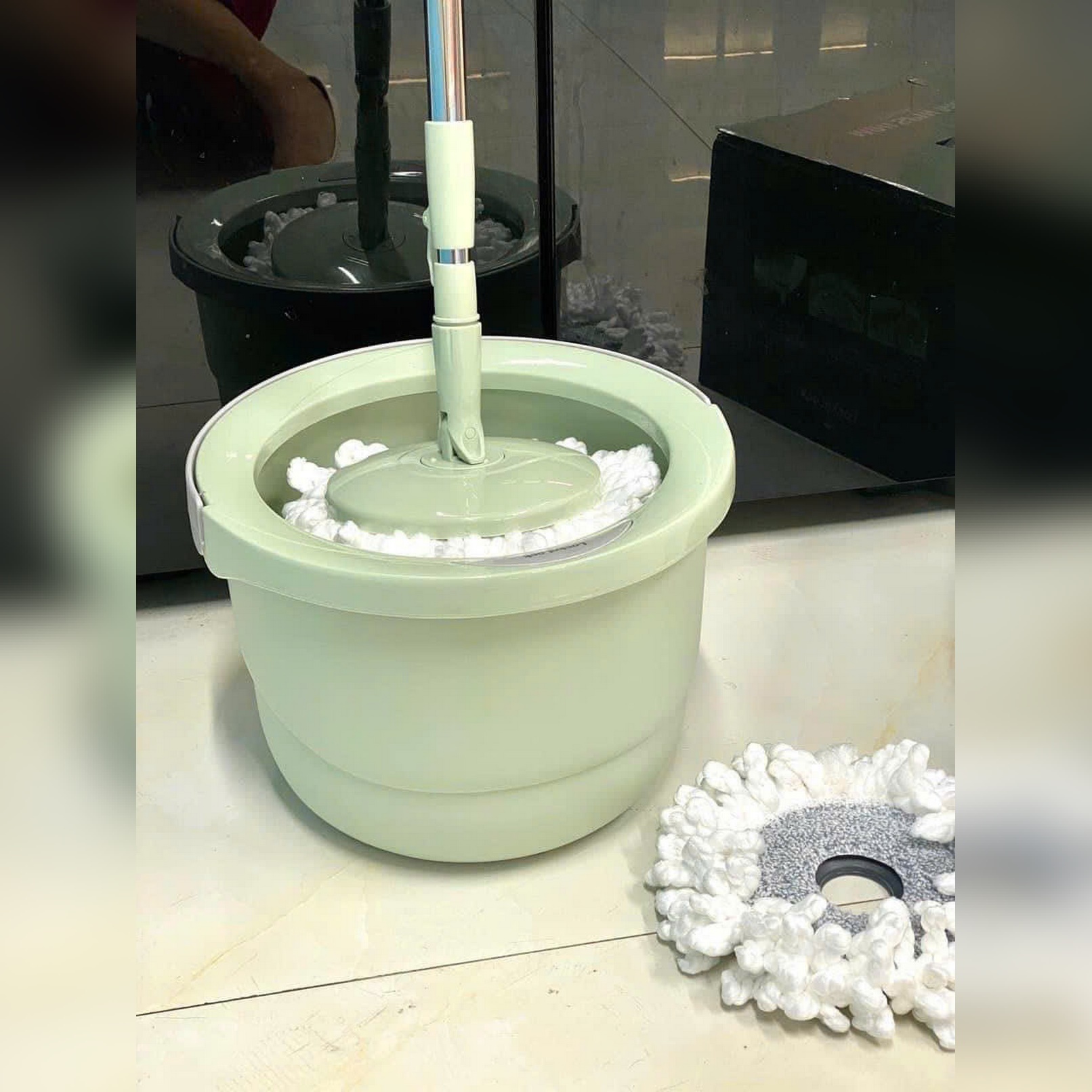 Cây lau nhà mini Spin Mop Lock&Lock ETM498MIT - Xanh Mint