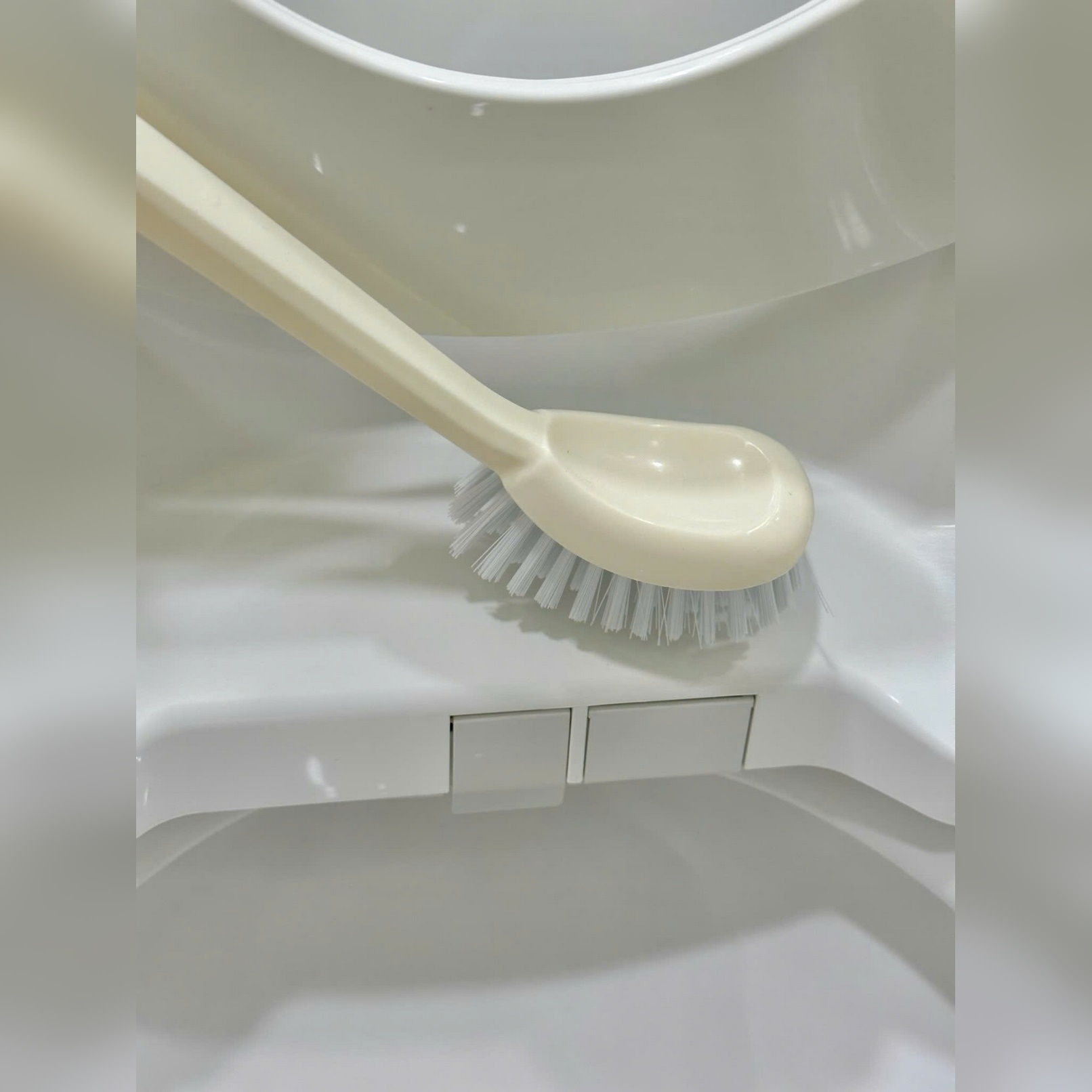 Chổi cọ toilet kèm hộp đựng Seiwa Pro