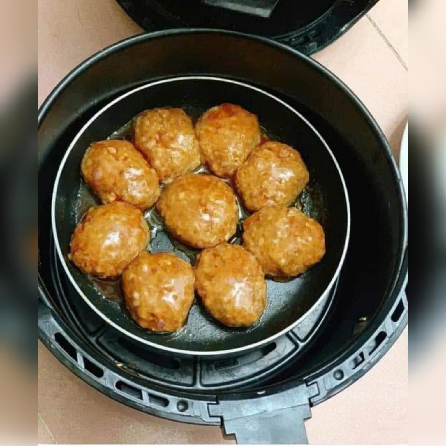 Khay nướng bánh Rapido 20cm - màu đen 001B