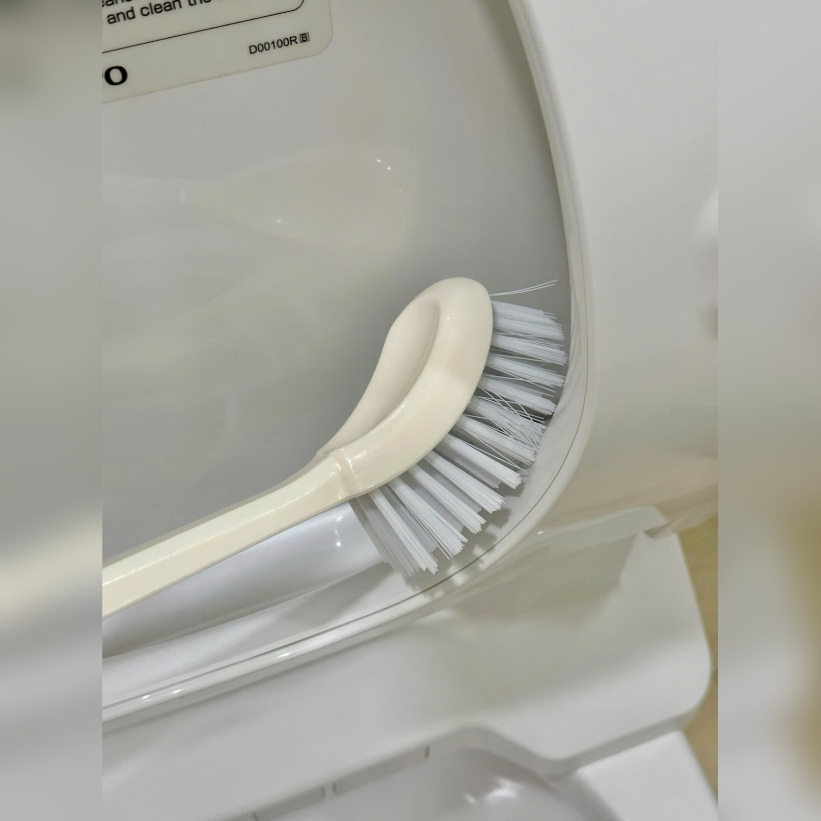 Chổi cọ toilet kèm hộp đựng Seiwa Pro